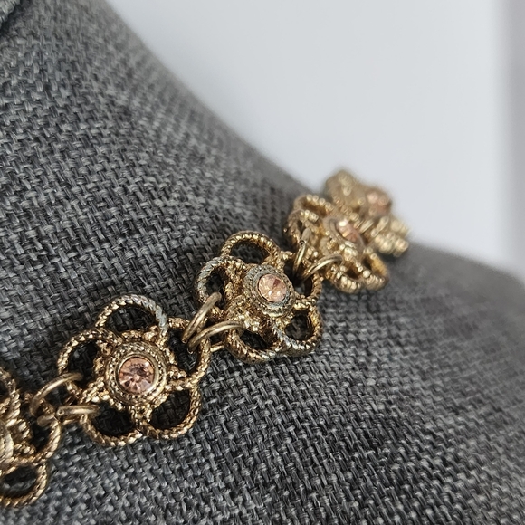 Goldtone Filigree Flower Necklace w/  Rhinestone Centers - Picture 4 of 9